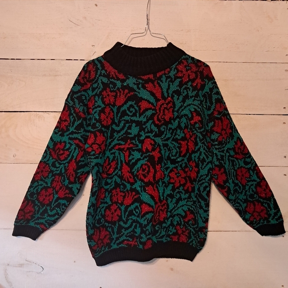 Spunky Sweaters - Vintage spunky Knit sweater Multicolored Floral Print USA Size Medium Holiday